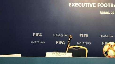 Le idee della FIFA: contratti allungati e nuove finestre di mercato