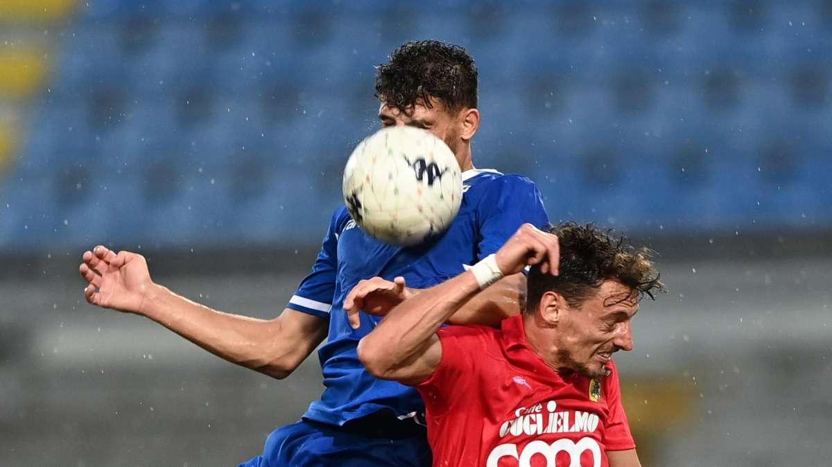 Catanzaro-Fidelis Andria, le formazioni ufficiali: Rolando e Tulli dal 1'