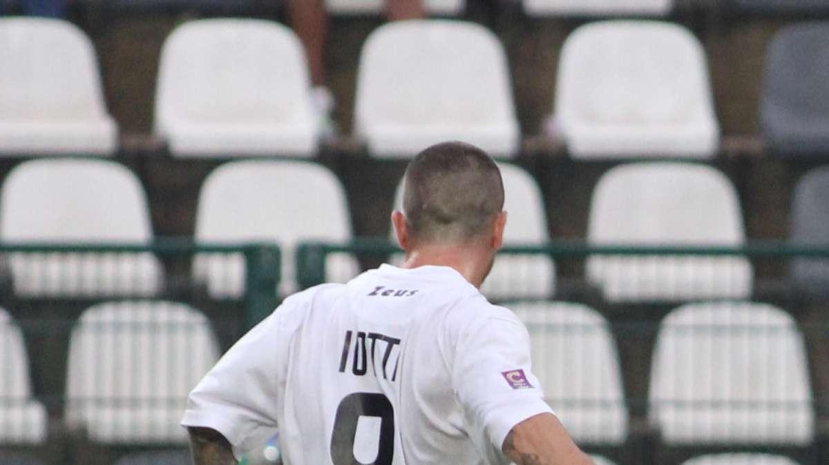 Catania, spunta un nome nuovo per la mediana: idea Iotti della Pro Vercelli
