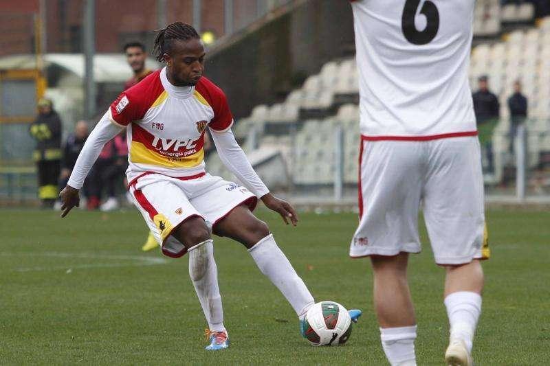 Benevento, la Salernitana piomba su Som e propone uno scambio
