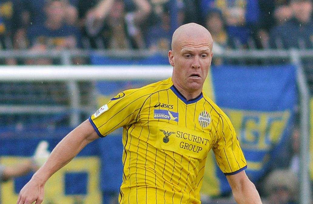 Spezia, piace Hallfredsson del Verona