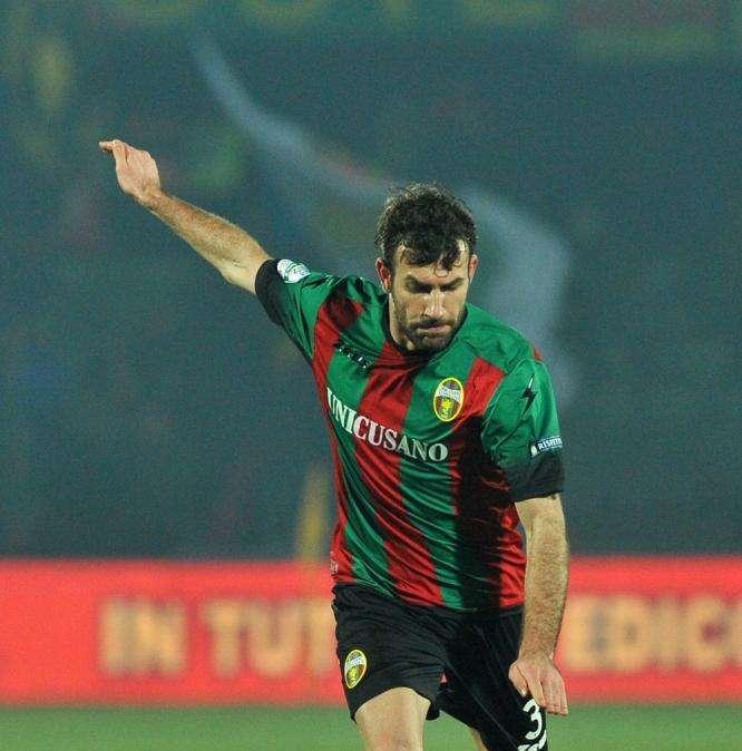 Catanzaro, domani firma il difensore Favalli