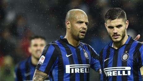 L'Inter tessera due giovani del Como
