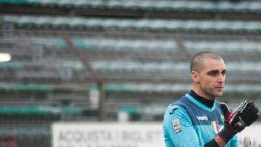 Pordenone, un portiere vola in B