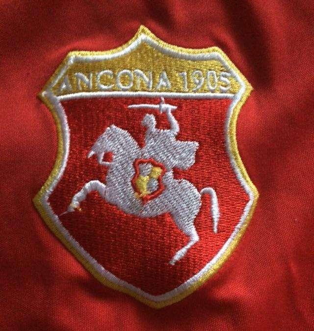 Ancona, gli stipendi non sono arrivati. Spettro Eccellenza per i biancorossi