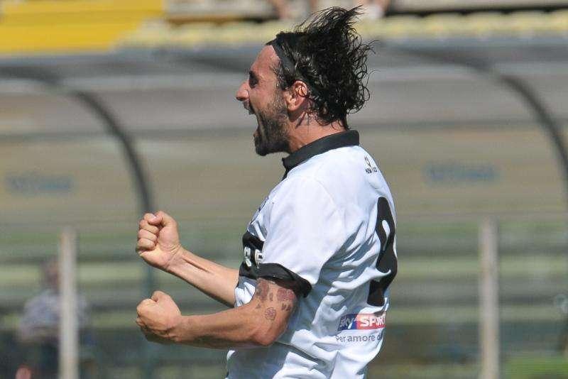 Cuneo-Pistoiese, duello per un bomber di razza