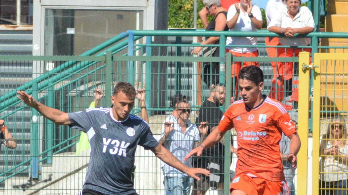Casertana, rinforzo sulla fascia: arriva Giulio Favale