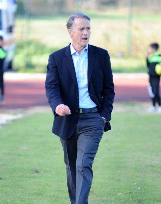 Cremonese, la nota del club su mister Tesser: "Nessuna volontà di dimissioni. Piena fiducia in lui"