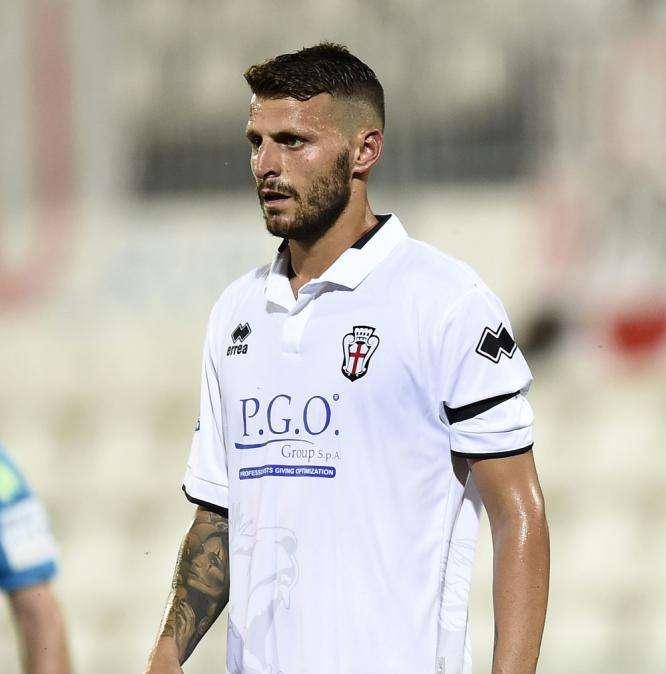 Pro Vercelli, saltata trattativa per cessione Castiglia ed Altobelli