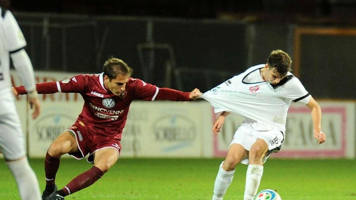 NOTIZIA TC - Avellino, offerto un biennale a De Francesco della Reggina