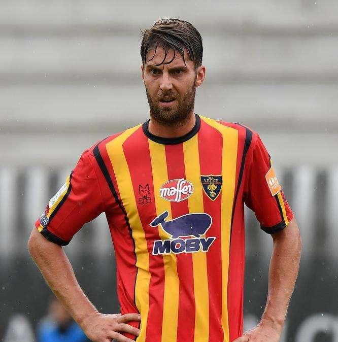 Bari, nessuna offerta al rialzo per Manuel Scavone