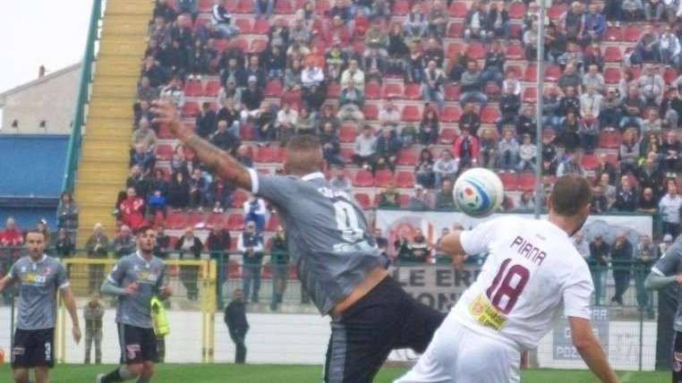 Pontedera, recuperati Piana e Tommasini. Infermeria vuota