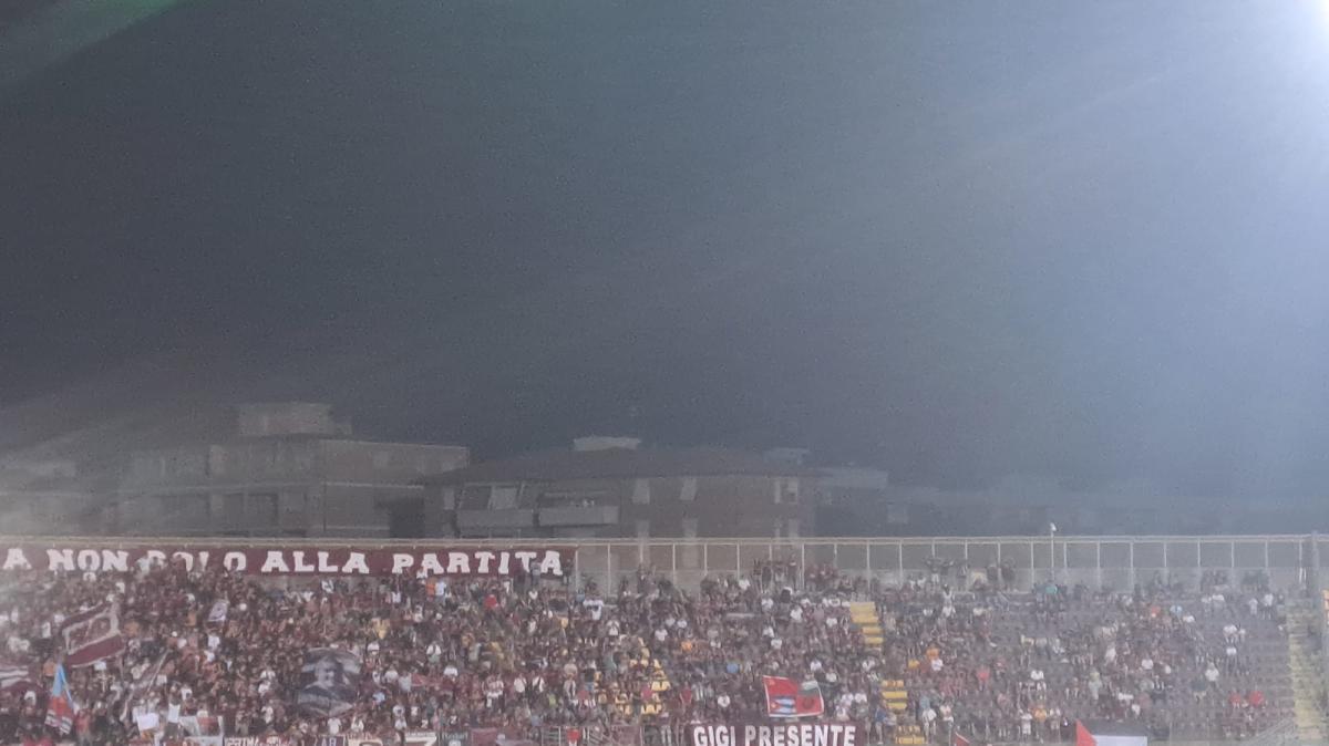 Livorno, Mazzoni: "Formisano? Contatti con altri allenatori, non è vergogna dirlo"