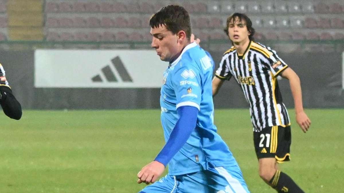 Pineto attento, c’è il Pescara sul mediano Luca Lombardi