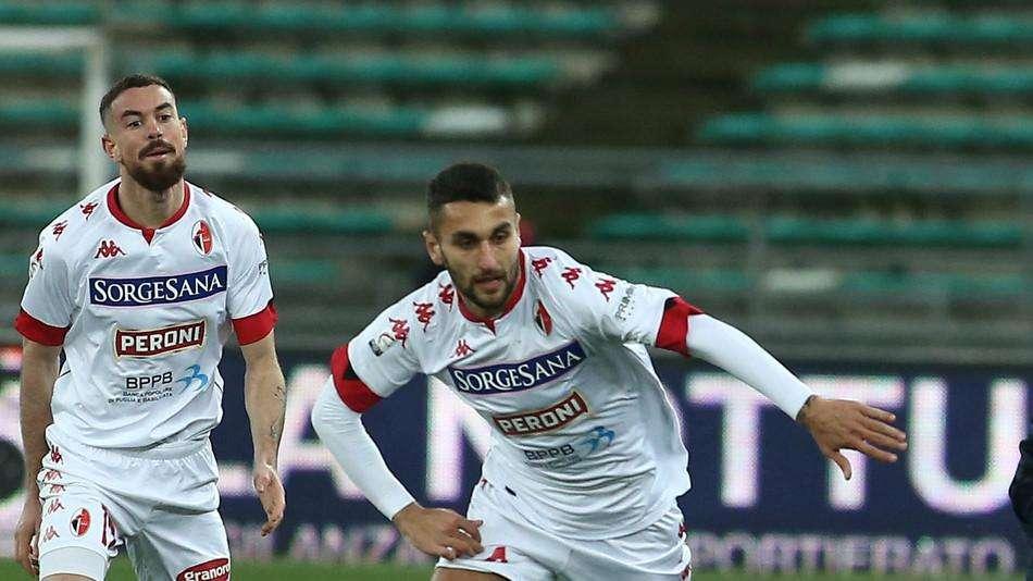 Bari, ripresa la preparazione. Seduta col gruppo per Lollo e Maita