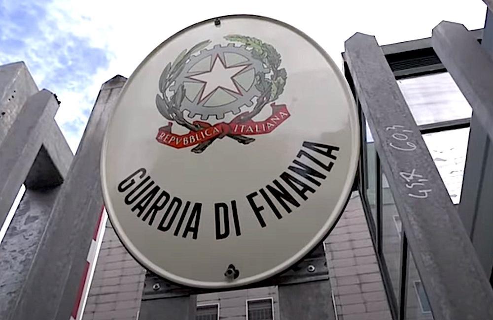 Triestina, Guardia di Finanza in sede: diversi indagati
