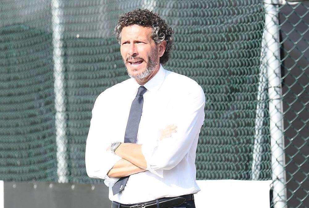 Viterbese, Dal Canto può rimanere. Fernandez richiesto da club di C