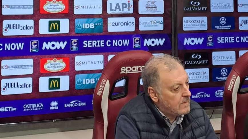 Pres Arezzo: "Gara indirizzata da errore arbitrale madornale, non lo accetto"