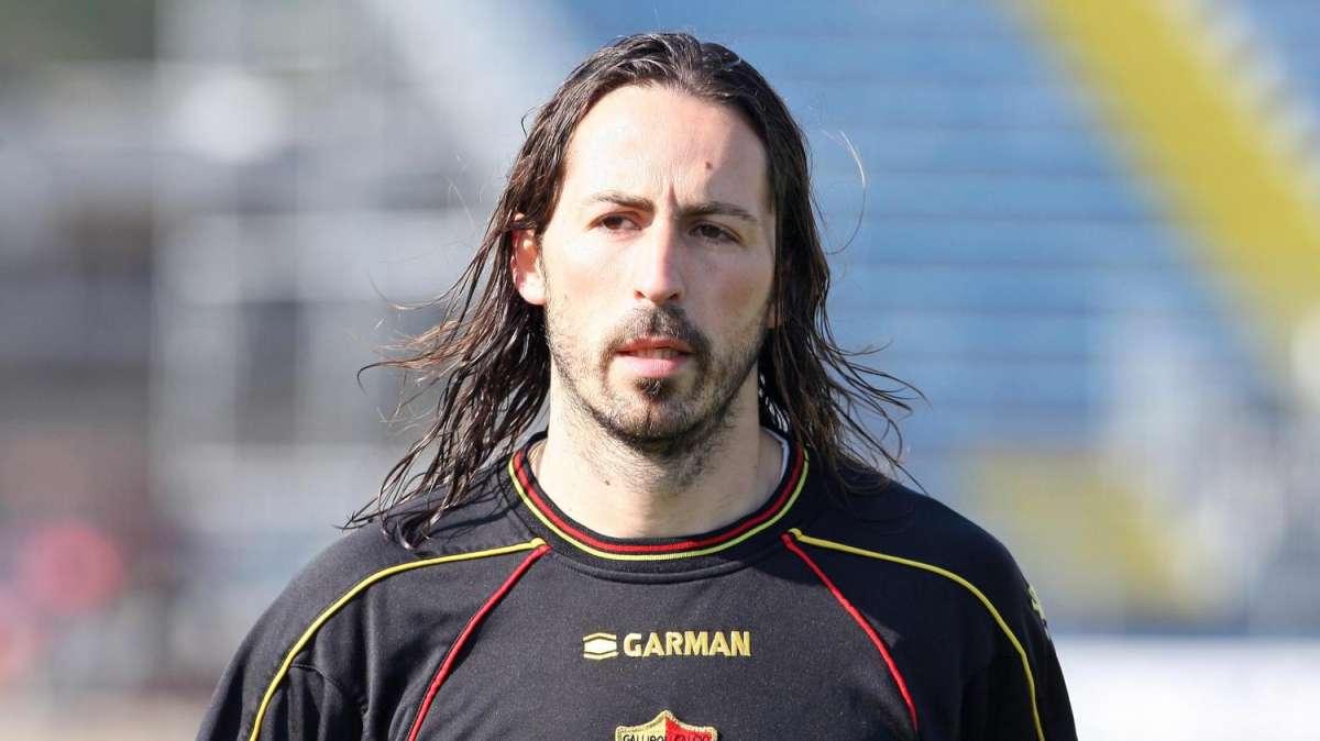 Alessandro Grandoni firma per lo Sporting Terni