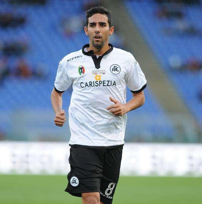 Lecce, per la mediana interessa Juande dello Spezia