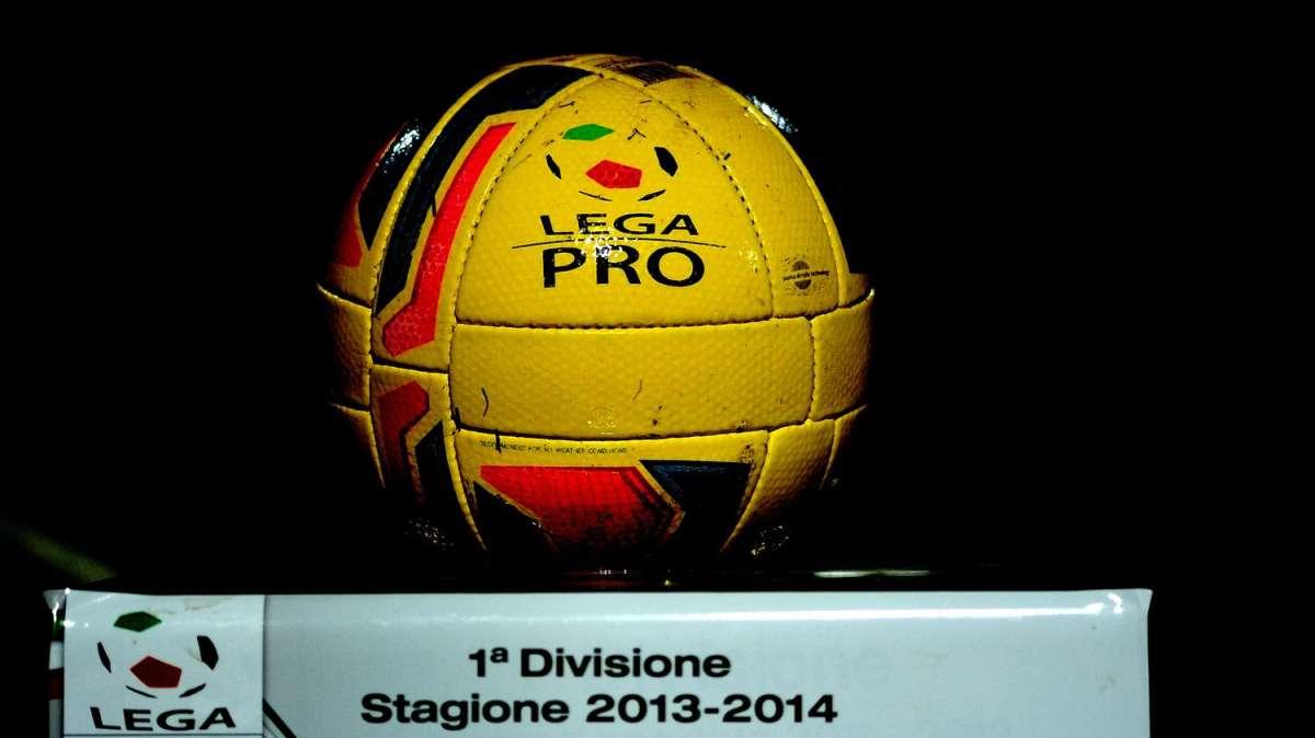 1^ Divisione, Ascoli-Catanzaro anticipata di mezz'ora