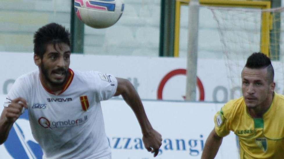 Equipe Salerno Soccer, Neglia a TLP: "Mi alleno al massimo per farmi trovare pronto. Sul Melfi..."
