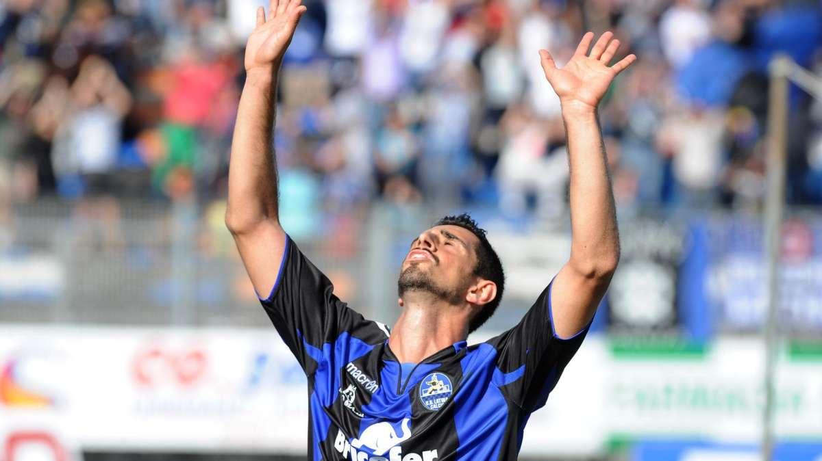Un brasiliano ex Lega Pro firma con il Livorno