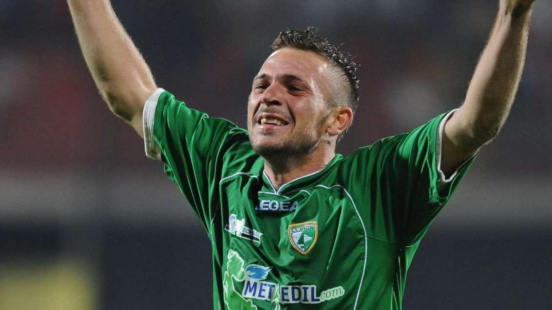 ESCLUSIVA TLP - Avellino, ag. D'Angelo: "Da sogno festeggiare le 100 presenze con il primato e la fascia da capitano. Sogna la B con questa maglia"