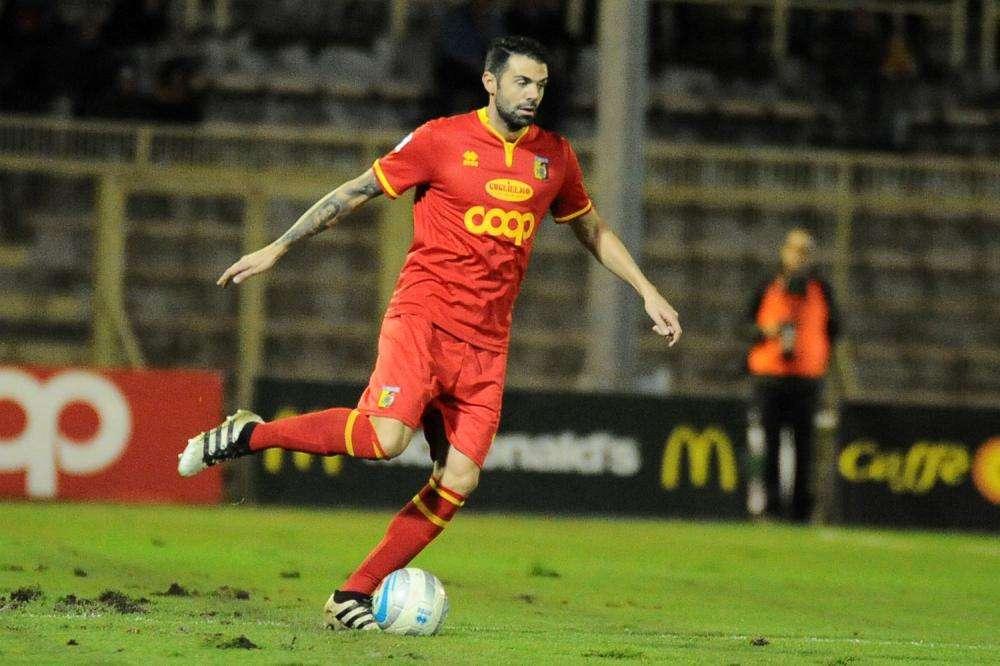 UFFICIALE - Catanzaro, risoluzione consensuale con Figliomeni