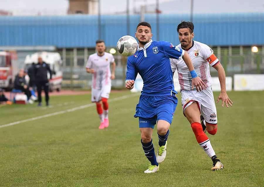 UFFICIALE - Paganese, contratto biennale per Acampora