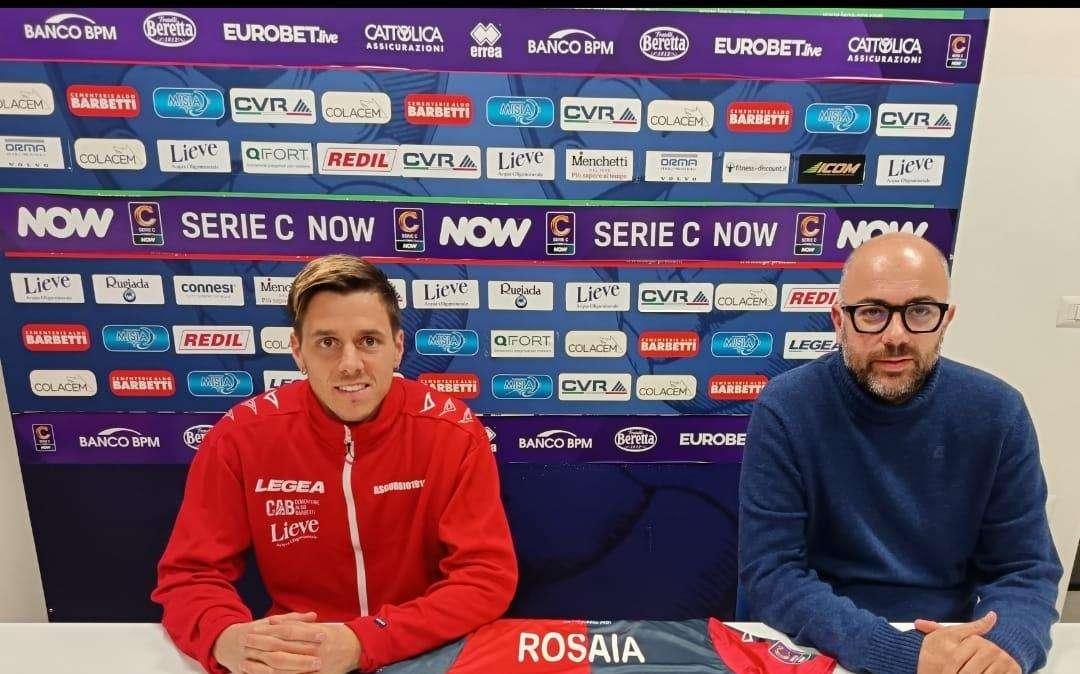 Gubbio, maglia commemorativa a Rosaia per le 100 presenze in rossoblu