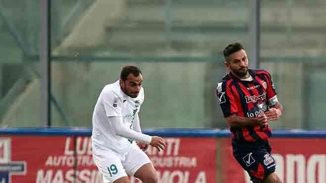 Catania, offerta della Reggiana per il terzino sinistro Pinto