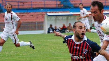 Siracusa, è duello con la Turris per un difensore?