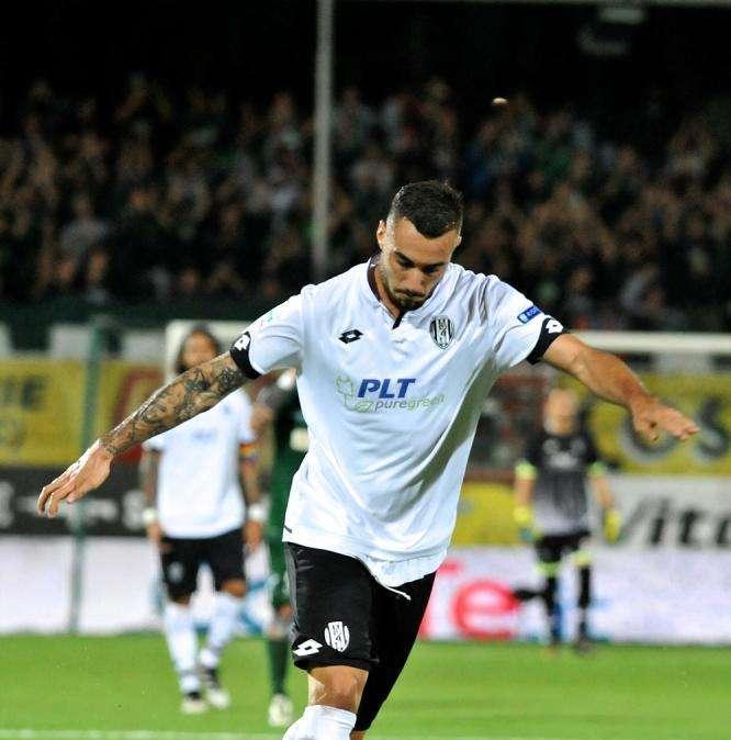 Robur Siena, Gliozzi nel mirino del Pordenone