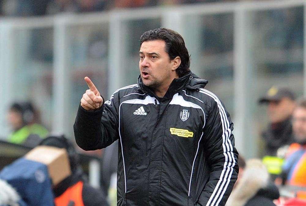 ESCLUSIVA TLP - L'ex Verona Ficcadenti a rischio esonero