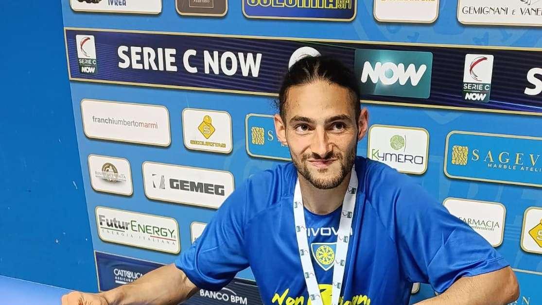 Carrarese, dopo la promozione si punta a blindare Nicolas Schiavi 