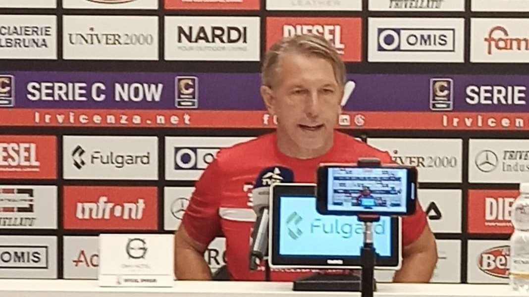 Vecchi: "Vicenza a testa alta. Episodi hanno inciso: ridicolo rigore ripresa"