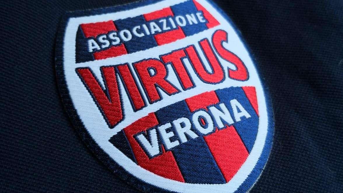 La Virtus Verona blinda il centrocampista Dino Mehic fino al 2028