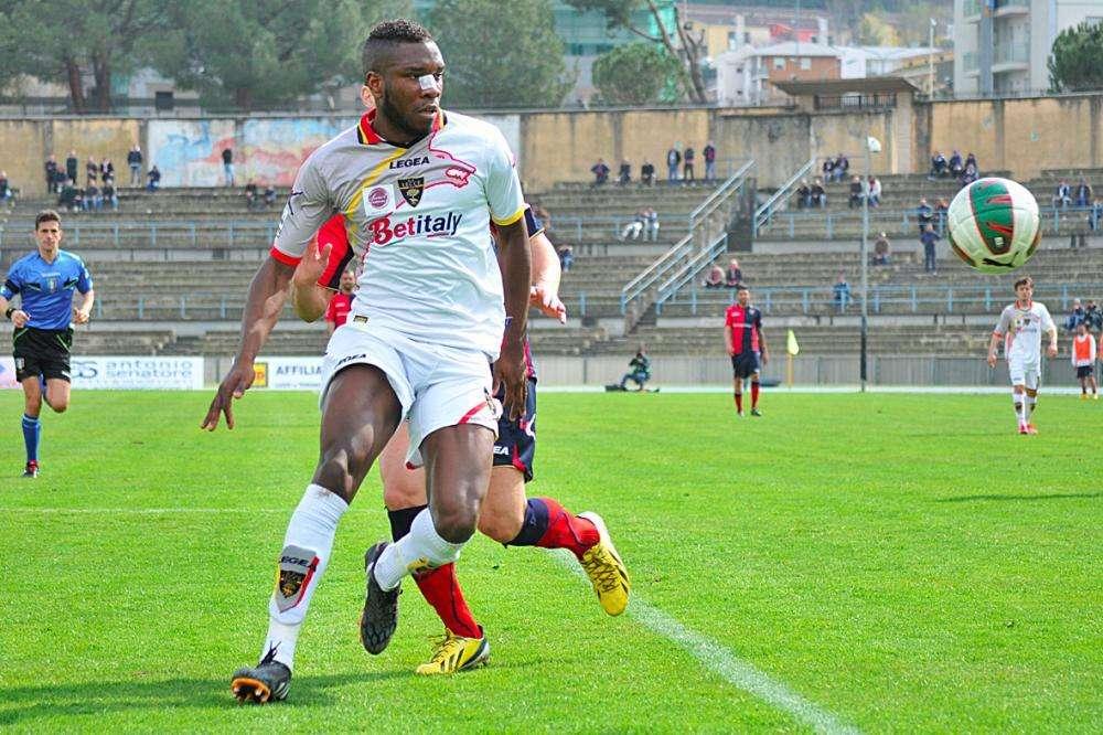 Reggina, idea Vinetot per il reparto arretrato