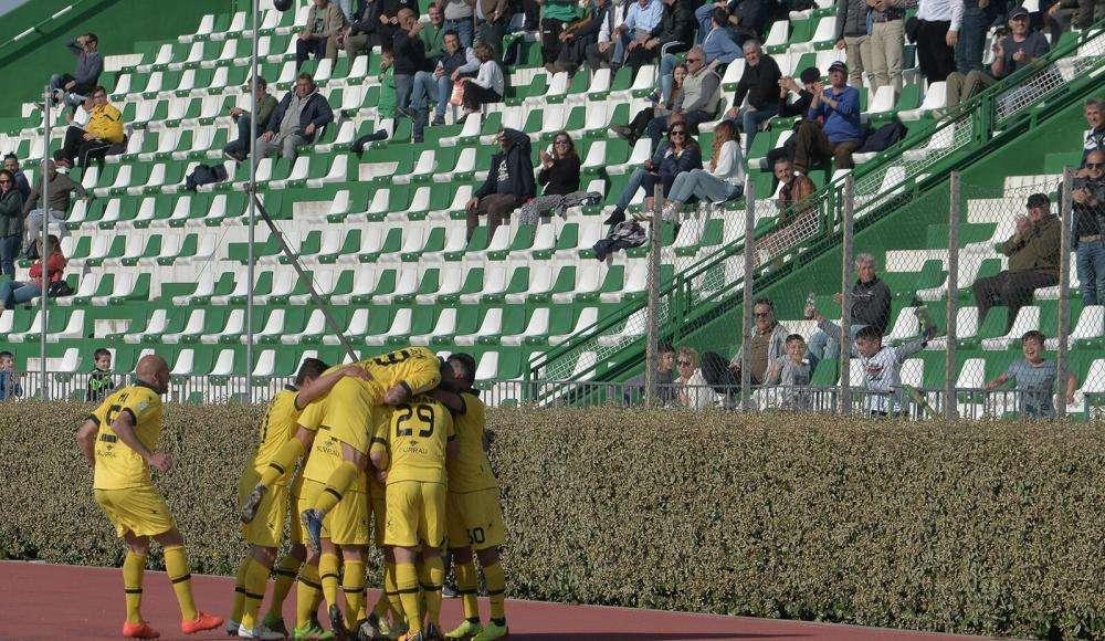 NOTIZIA TC - Arzachena, Nuvoli verso la Torres in D