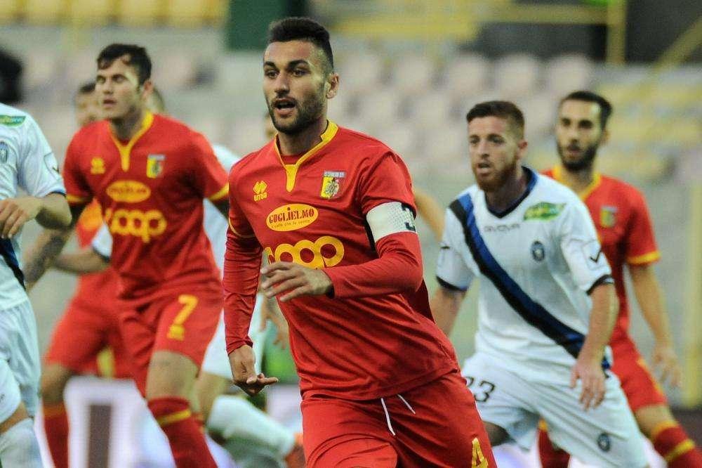 UFFICIALE - Catanzaro, rinnovo triennale per Maita 