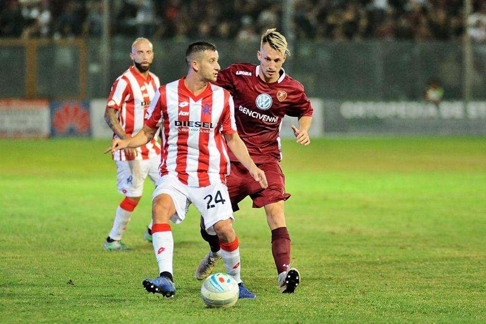 Reggina, sondaggio della Reggiana per Niko Kirwan