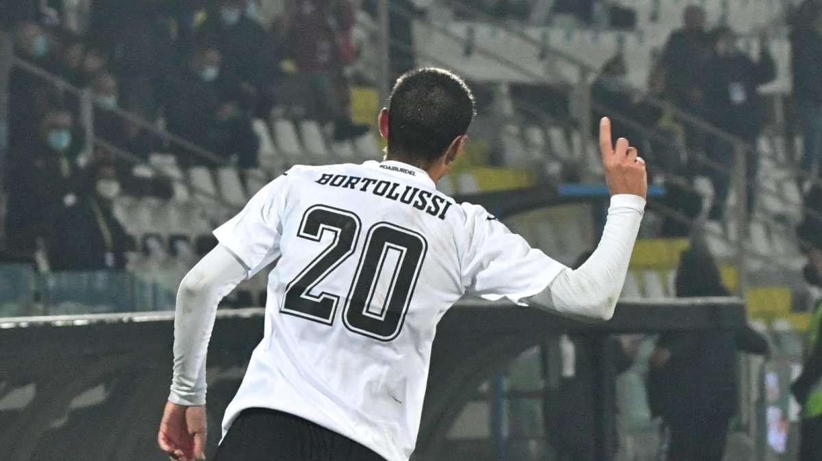Cesena, Bortolussi nel mirino del Pescara. I bianconeri dicono no