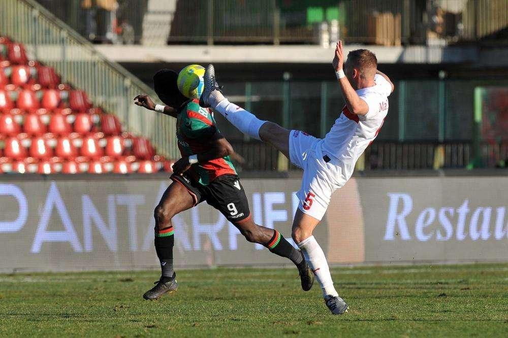 Triestina, tegola Malomo. Frattura del seno frontale per il difensore
