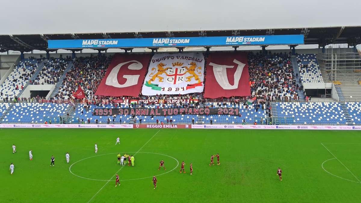 L'apertura della Gazzetta di Reggio: "Via il granata dallo stadio"
