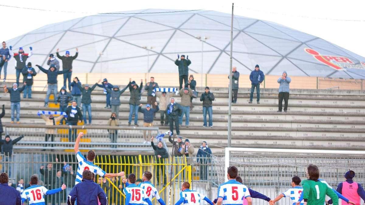 La Pro Patria scappa via. Campobasso che caduta di stile