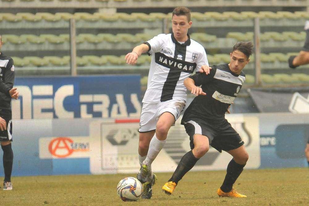 Reggina, sprint per Simonetti del Parma