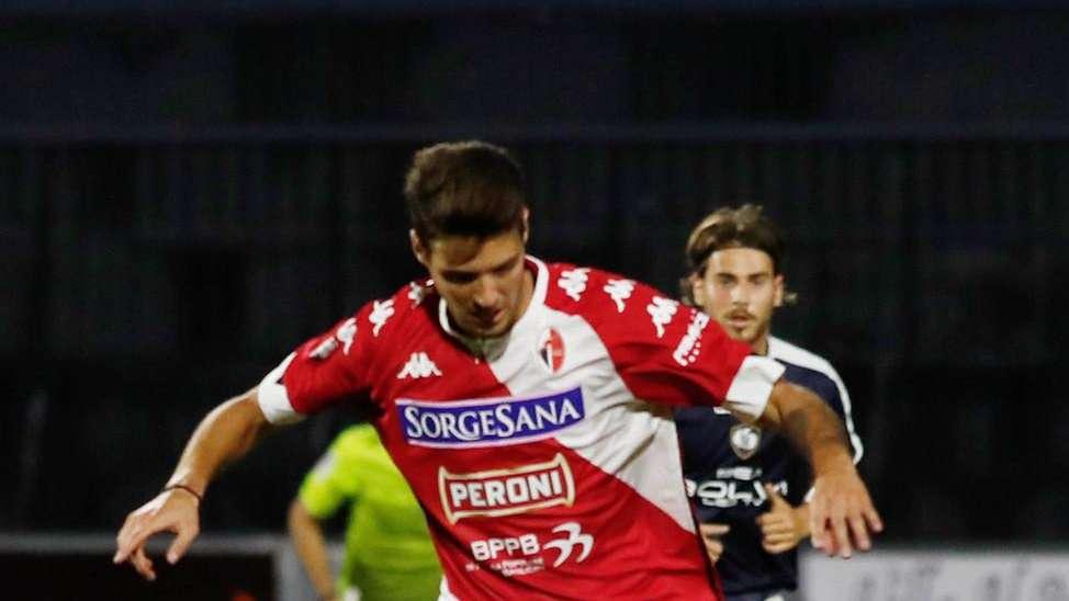 Giugliano, Minelli blindato: rinnovo fino al 2028 per il difensore