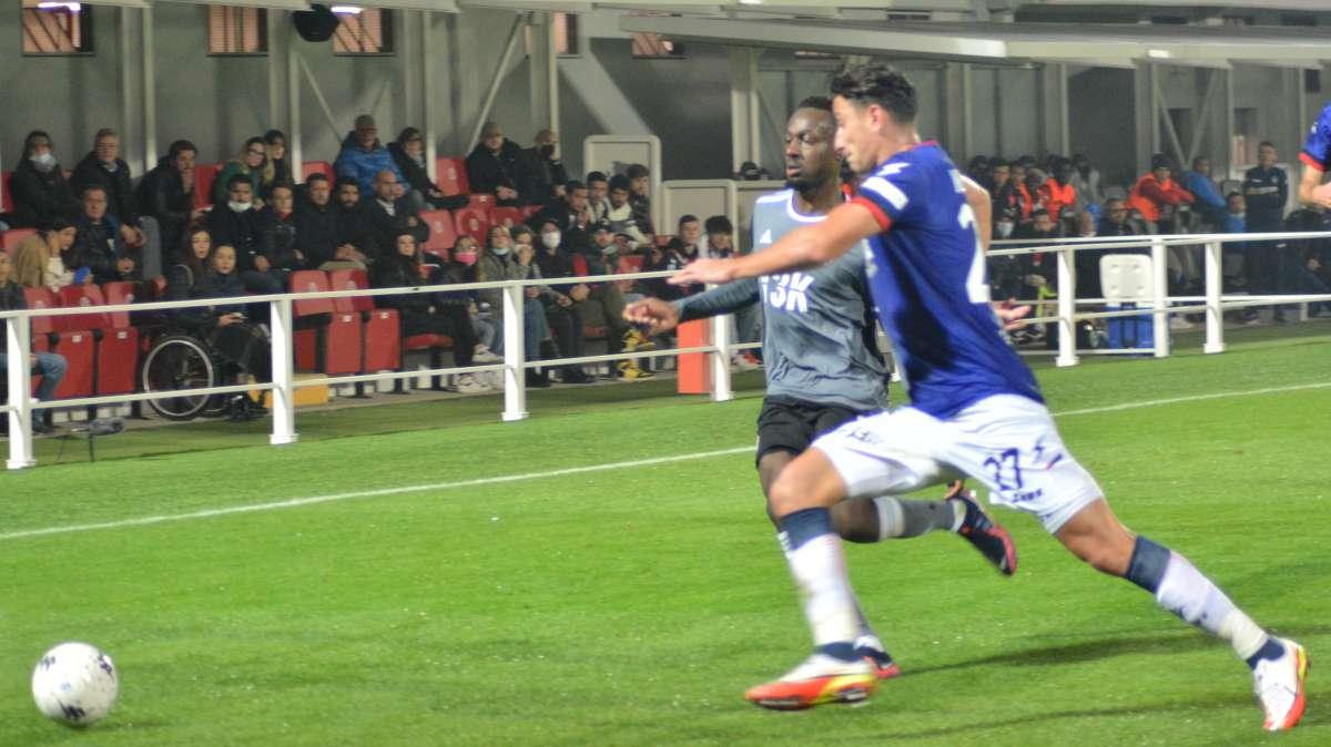 Crotone, saluta Nedelcearu: il difensore firma con il Palermo
