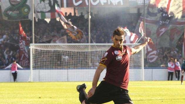 Livorno, infortunio Giandonato: intervento riuscito